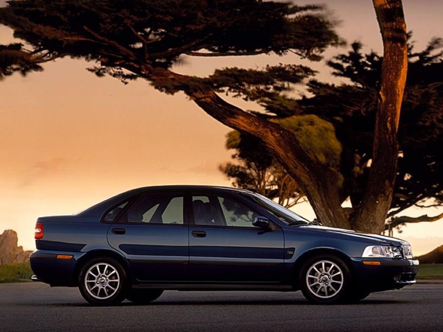  Volvo S40 1999 года  (фото 16 из 17)